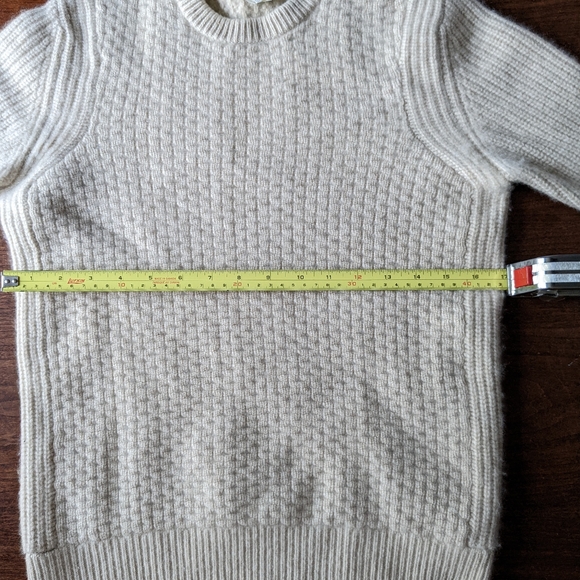 Thick Cashmere Sweater - Picture 6 of 12